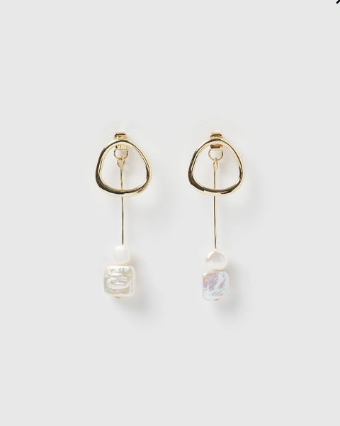 Izoa Venus Earrings Gold Freshwater Pearl