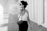K0013AB | Women's strap in genuine full-grain leather, with light grain. Removable shoulder strap. Polished Nickel hardware. Black color. Dimensions: 20 x 10.5 x 2 cm. Packaging: Tnt bag-3