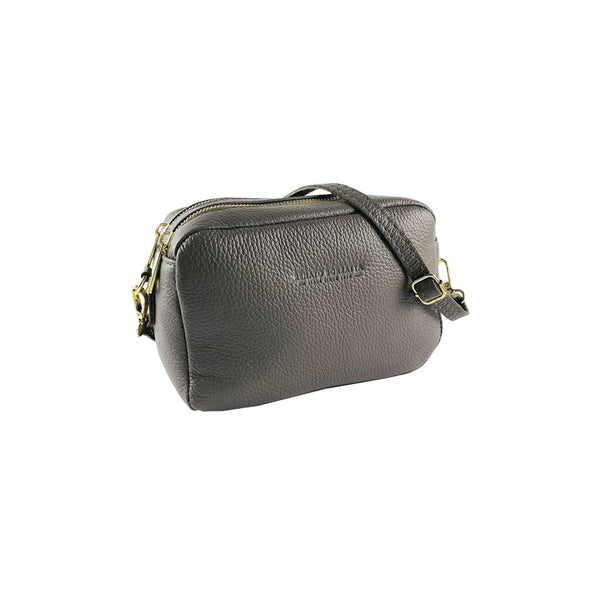 RB1008AQ | Women's Double Zip Crossbody Bag in Genuine Leather Made in Italy. Removable shoulder strap. Polished Gold Metal Snap Hook Attachments - Taupe Color - Dimensions: 20 x 15 x 9 cm-0