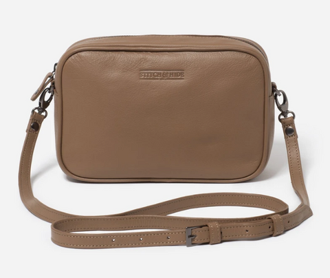 STITCH & HIDE WASHED LEATHER TAYLOR CROSSBODY BAG - OAK BROWN - FREE KEYRING