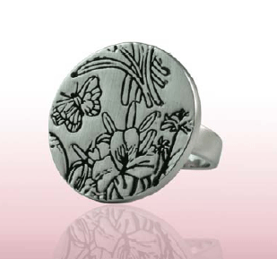 LIBERTE Silver Etched Disc Ring  (Style R038)